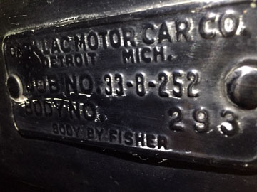 1933 Cadillac
              Data Plate